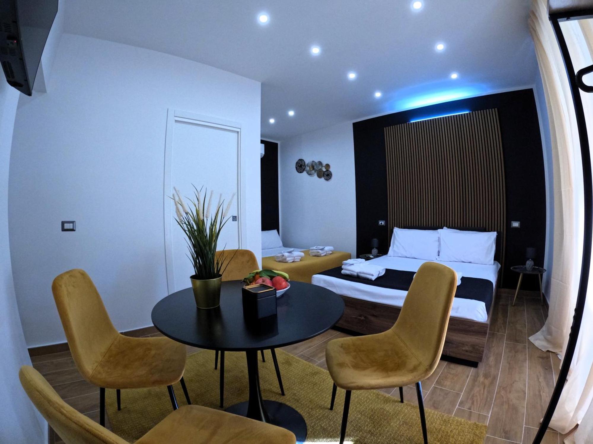 Blackwoody Contemporary Rooms - Napoli Centro Storico Exteriér fotografie