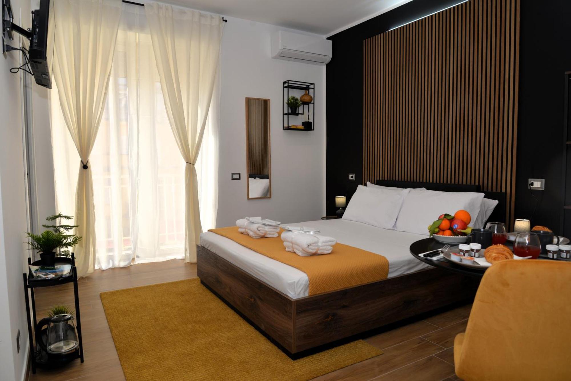 Blackwoody Contemporary Rooms - Napoli Centro Storico Exteriér fotografie